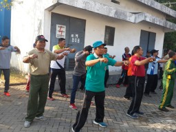 Babinsa Koramil 0816/09 Krian melaksanakan Serter SKJ dengan Forkopimka Krian