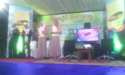 Babinsa Desa Sukorejo menghadiri pengajian dalam rangka peringatan Isra' Miraj