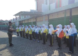 PERAN SERTA BABINSA KORAMIL 12/PRAMBON DALAM MEMBENTUK KARAKTER DAN KEPRIBADIAN SISWA-SISWI BARU