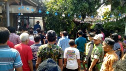 Babinsa fast respon in action dalam musibah kebakaran warga