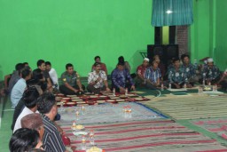 Babinsa Koramil'07/ Krembung Mengikuti Peresmian Gedung Olah Raga di Desa Tanjek Wagir
