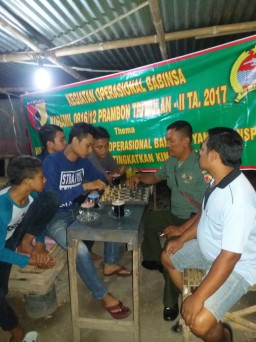 BABINSA YANG SELALU KOMUNIKASI DENGAN WARGA BINAAN SEHINGGA TERJALIN KEHARMONISAN GUNA KELANCARAN T
