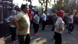 Forkopimka Krian ikuti senam SKJ lanjut Sosialisasi bahaya narkoba