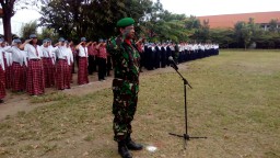 Danramil 0816/03 Buduran pimpin upacara HUT RI ke 71 TA. 2016 di Kec. Buduran