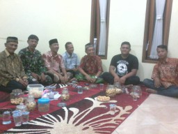 Sambang warga binaanya oleh Babinsa Koramil 0816/13 Wonoayu