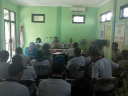 Danramil 01 berikan sosialisasi tentang bela negara kepada forkopimka