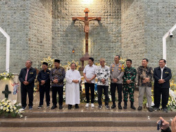 Dandim 0816 Pastikan Keamanan Malam Natal, Forkopimda Sidoarjo Kunjungi Gereja