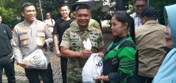 1.000 Paket Sembako dan Makan Gratis Warnai Kebersamaan Warga Sidoarjo