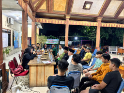 Babinsa Semambung Hadiri Mediasi Warga, Kedepankan Musyawarah dan Ketertiban Hukum