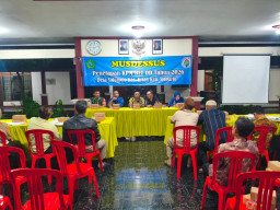 Kawal Transparansi Bantuan, Babinsa Sidomojo Hadiri Musdesus Penetapan KPM BLT-DD 2026