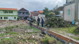 Babinsa Akselerasi Pembangunan Koperasi Merah Putih di Kelurahan Pucang Sidoarjo