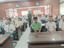 Tanamkan Disiplin dan Tanggung Jawab, Danramil Sidoarjo Bekali Calon Paskibraka Kader Bangsa