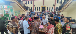 Babinsa Krian Dampingi Musyawarah Legalitas Aset Desa