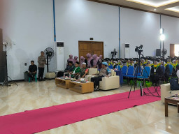 Babinsa Wonoayu Perkuat Sinergi, Khataman dan Wisuda Santri TPQ BMQ At Tartil XV