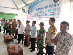 Danramil Krembung Pastikan Ketahanan Pangan dan Kesejahteraan Petani Tetap Terjaga