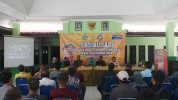 Babinsa Tambakkemerakan Dukung Sosialisasi Rokok Legal, Perkuat Kesadaran Hukum Warga