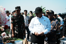 Dandim 0816/Sidoarjo Dampingi Mentan Tinjau Inovasi Pertanian ITS, Perkuat Sinergi Menuju Swasembada Pangan