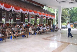 KASDIM 0816/SIDOARJO DALAM MENGHADIRI SOSIALISASI AMNESTI PAJAK