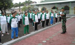 Semangat Kebangsaan, Latihan PBB di Ponpes Alhikayah Porong