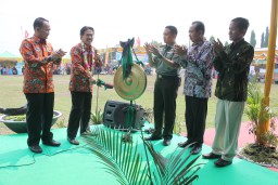 Dandim 0816/Sda hadir dalam giat Pencanangan Bulan Bhakti Gotong Royong Masyarakat