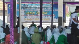 Babinsa 03/Buduran hadiri pengajian di Masjid Musta'in Ramli Sidokepung