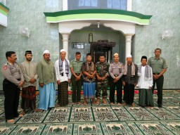 Safari Jumat, Ramil 07 Jalin hubungan erat dengan masyarakat