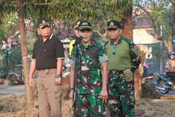 Gebrakan oleh anggota Kodim 0816, menuju Kota bersih dan hijau