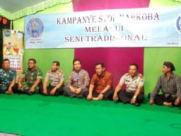 Danramil 0816/12 Prambon bersama Camat dan Kapolsek Prambon Hadiri Kegiatan Kampanye Anti Narkoba