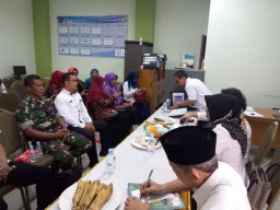 Pj. Danramil 0816/09 Krian menghadiri acara Sosialisasi kerja lingkup Puskesmas
