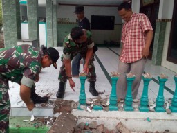 Koramil 02/Candi bantu renovasi tempat ibadah