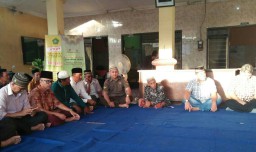 Babinsa Dan Kades Banjar Asri Buka Puasa Bersama Warganya