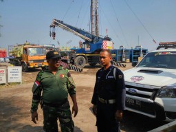 Pelda Yoyon Kunjungi Sumur Gas Milik PT Lapindo Brantas Di Desa Waung