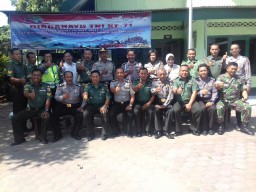 Koramill 05/Tulangan diserbu oleh beberapa anggota polisi