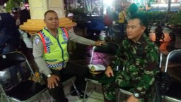 Babinsa dan Bhabinkamtibmas Tanggulangin Pantau Desa Binaannya