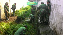 Sukseskan HUT Kodam V/Brw, Ramil 01 adakan karya Bakti bersama warga