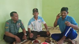 Babinsa Koramil/06 Tanggul Angin melaksanakan Anjang sana /silaturahim dengan warga binaan