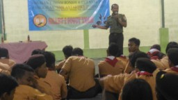 Danramil 03 berikan materi Wasbang pada acara Persami