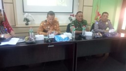 BABINSA 0816/04 MEMBERI PELATIHAN PBB DI SMPN 3/ NURUL HUDA PORONG