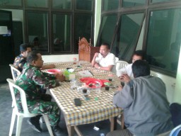 Babinsa Tambakrejo Ikut Berperan Aktif Dalam Perencanaan Tempat Pembuangan Sampah Terpadu ( TPST ) d