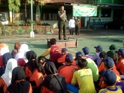 Wawasan kebangsaan terhadap siswa siswi SMPN 2 Taman sebagai pondasi generasi muda untuk mempertahan