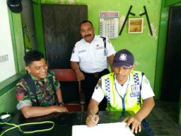 Babinsa 02/Candi laksanakan patroli di wilayah