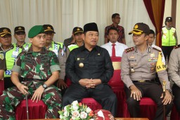 Dandim 0816/Sda hadir pada Apel Gelar Ops Ramadniya TA. 2016