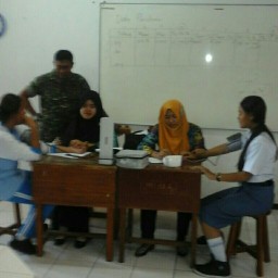Babinsa 0816/17 ikut menyeleksi anggota Paskibra Kec.Gedangan