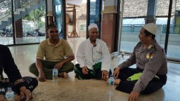 Babinsa 0816/04 manfaatkan bulan penuh berkah.