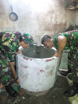 *BABINSA DUKUHTENGAH TURUT MENSUKSESKAN PROGRAM JAMBANISASI BAGI WARGA KURANG MAMPU*