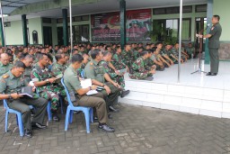 Dandim 0816/Sda beri penekanan kpd anggota ttg bahaya Narkoba