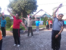 Babinsa Koramil 0816/09 Krian melaksanakan Serter SKJ dengan Forkopimka Krian