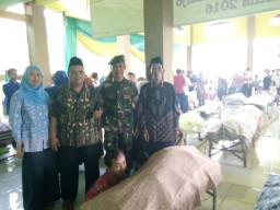 Anggota Ramil 0816/13 hadiri acara Ritual Sedekah Bumi