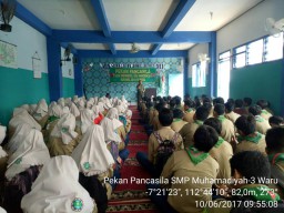Pekan Pancasila yang dilaksanakan Koramil 0816/16 Waru di SMP Muhamadiyah 3 Waru