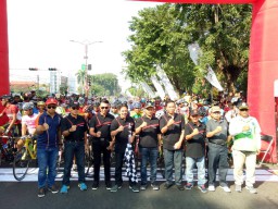 Dandim 0816 hadiri Lomba Custom Cycling (LCC) ke XXIII Bupati Sidoarjo Cup 2017